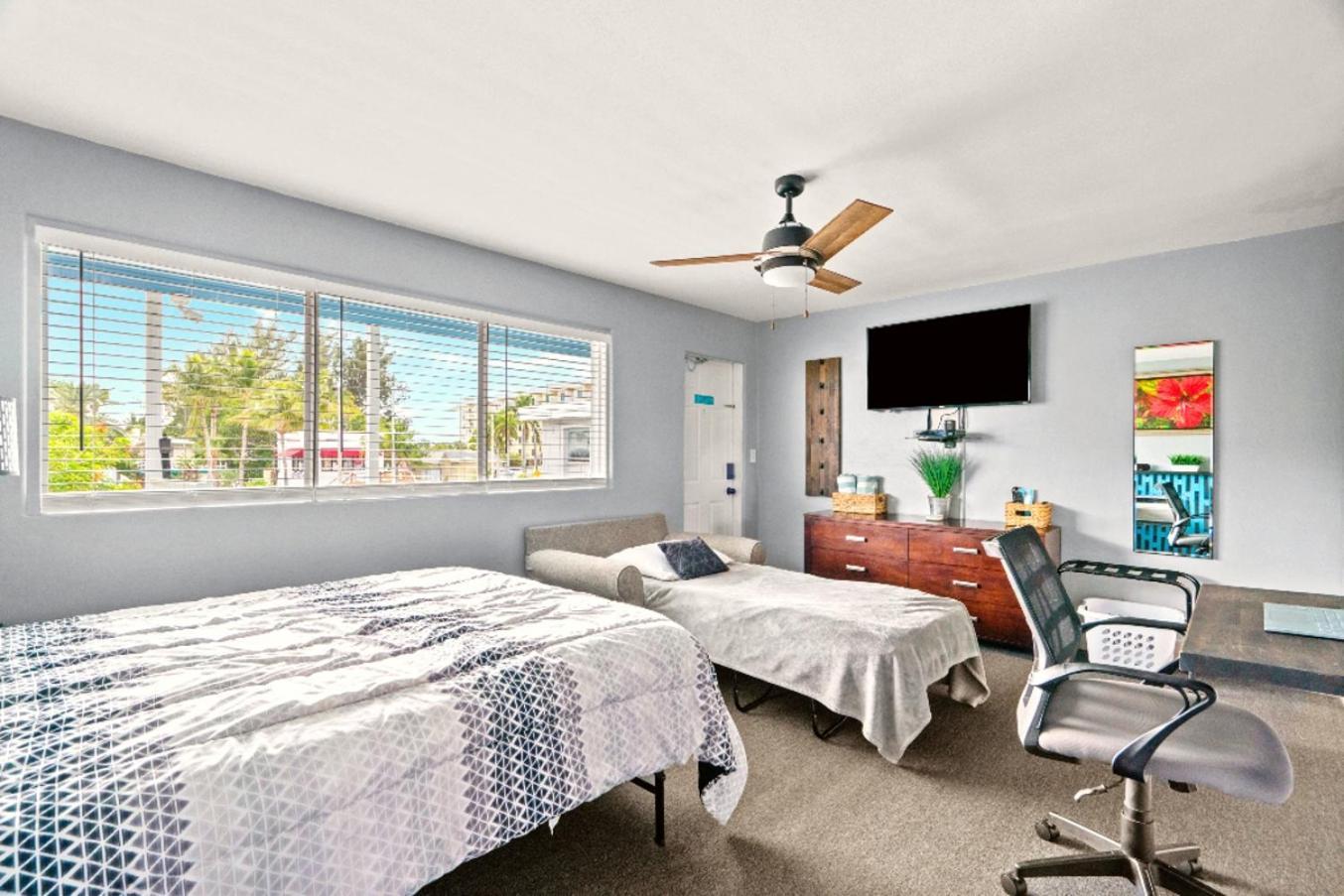 Boutique Beach Retreat, Heated Pool, Open Corridor St. Pete Beach Extérieur photo